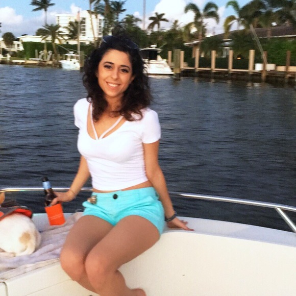 Meet your Posher, Kristina - Picture 1 of 2